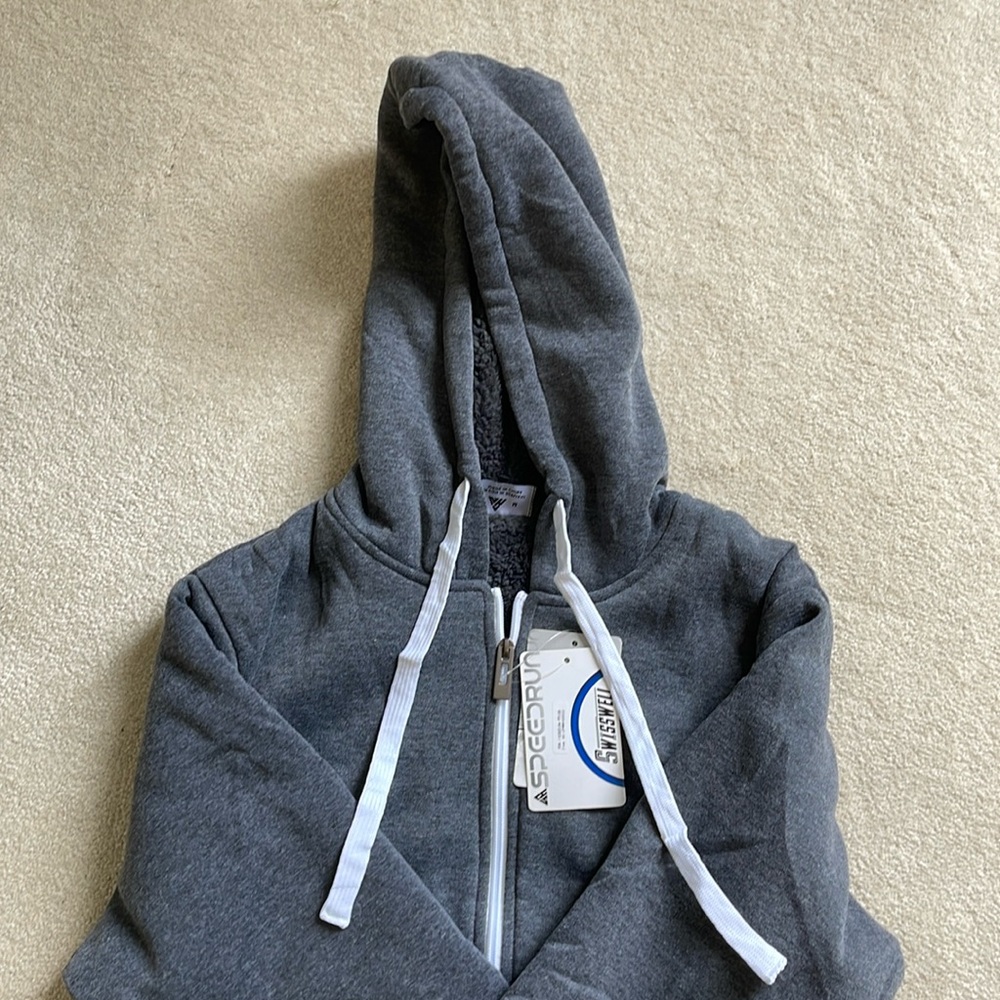 Full Zipper Hoodie Swisswell (New with Tags) Size Medium